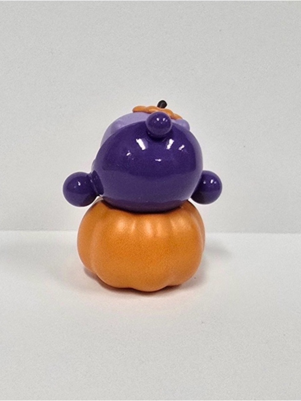 Skullpanda Halloween Pop Bean. 🎃 - Picture 2 of 3